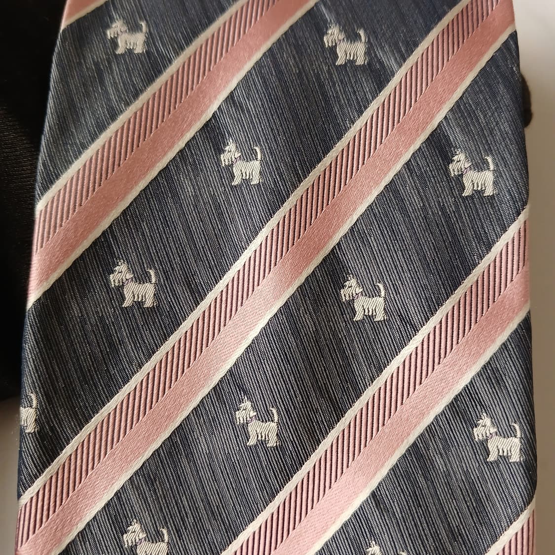 아쿠아스큐텀 스트라이프 강아지 자수 넥타이 9.4cm A등급 A19775 상품이미지7