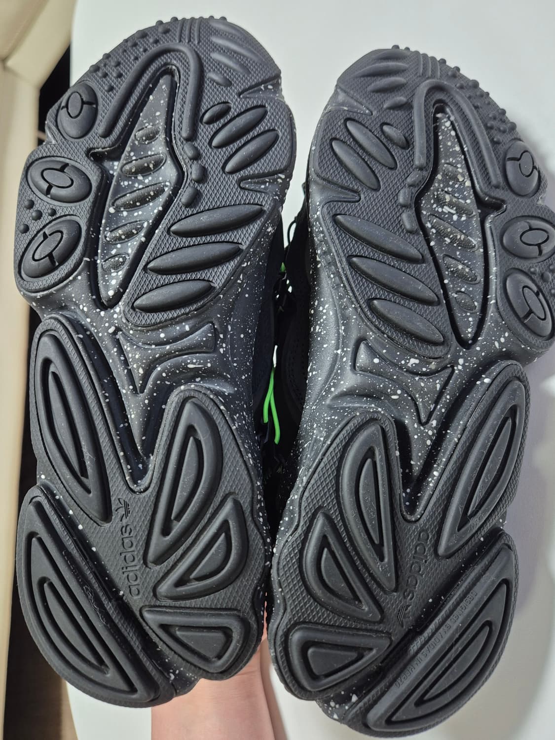 255>아디다스 오즈위고 솔라그린 상품이미지6