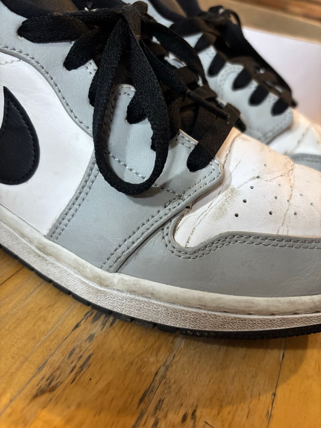 조던 1 로우 라이트 스모크 그레이 상품이미지2