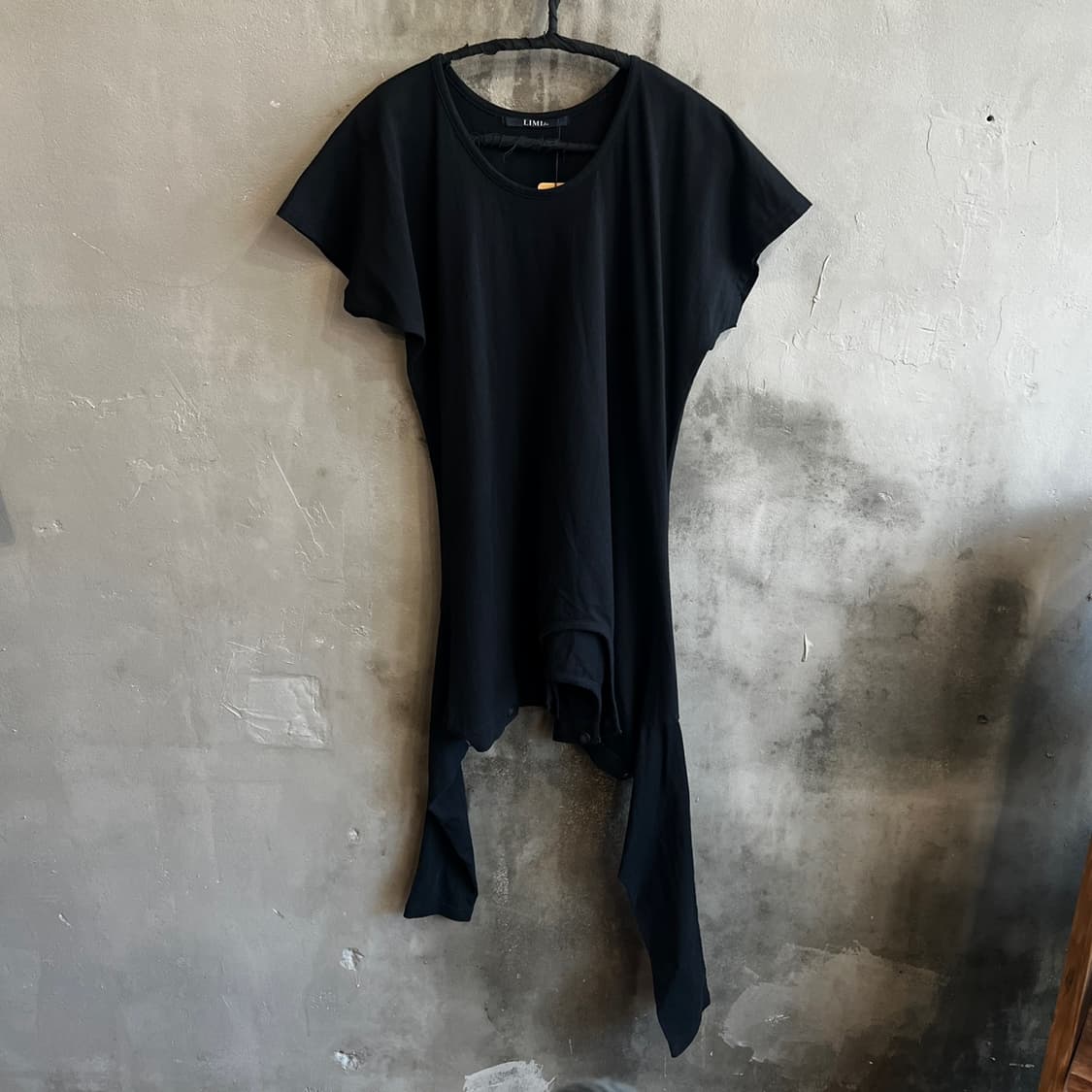 리미 푸 비대칭 인버티드 숏슬리브 티셔츠 상품이미지2