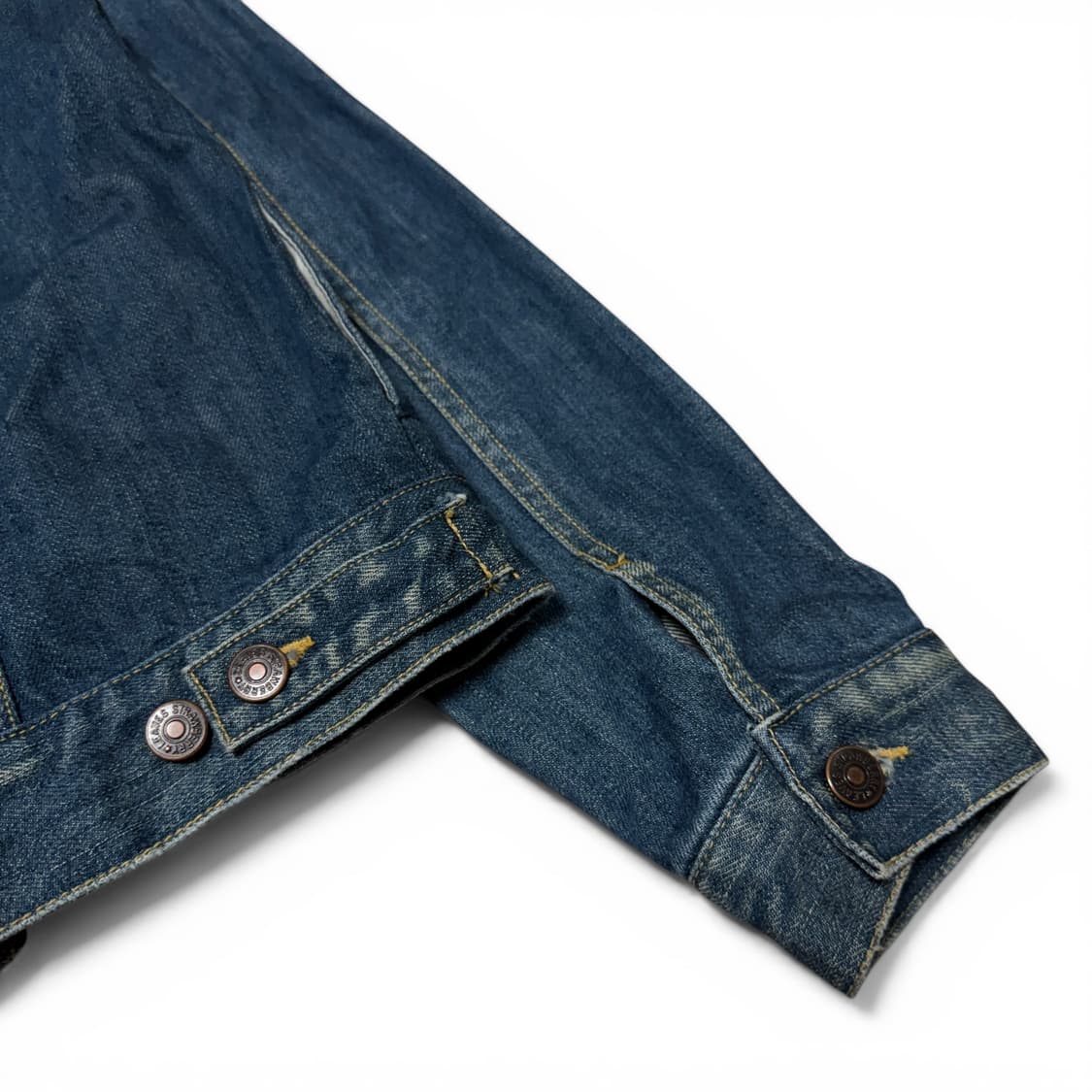 Vintage Washed Denim Trucker Jacket 상품이미지4