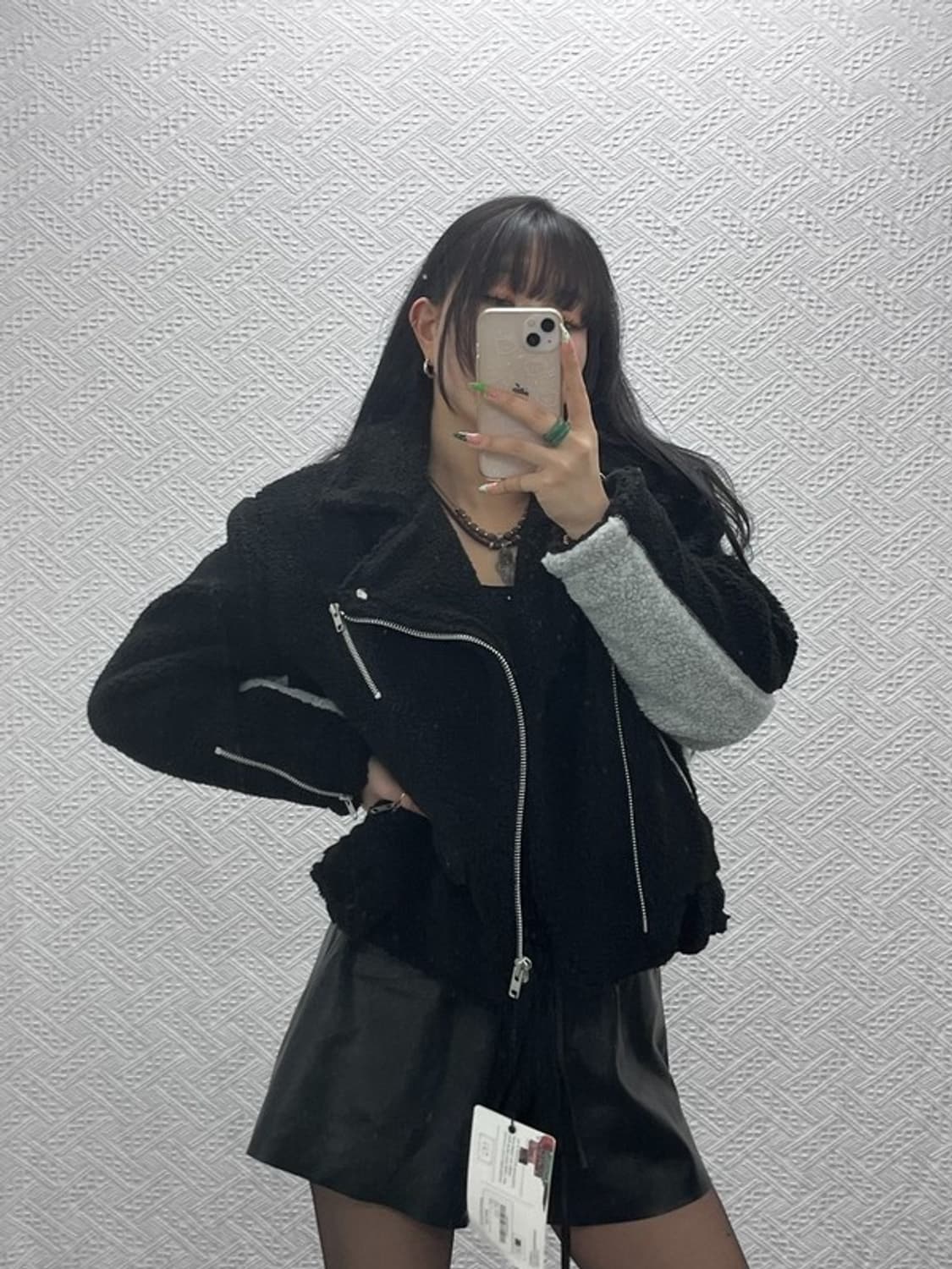 로맨틱크라운 유니크 언발 러블리힙 크롭 양털 무스탕 S C09059 상품이미지1