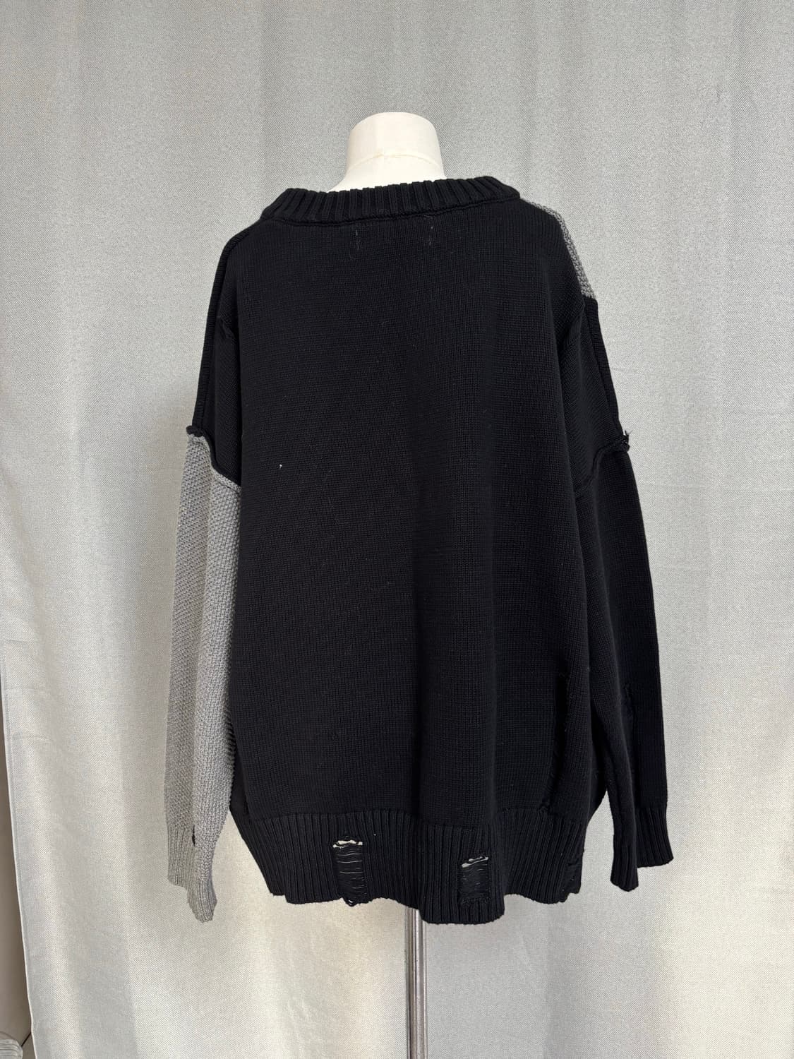 그런지 그레이 배색 오버사이즈 풀오버 상품이미지10