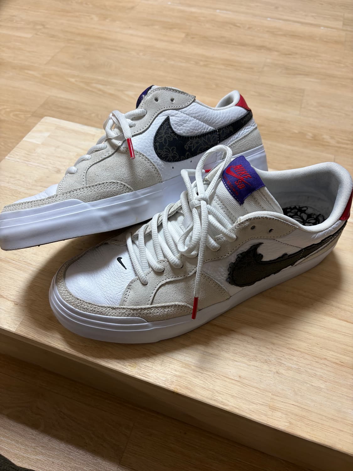 나이키 줌 포고 플러스 스니커즈 275 상품이미지1