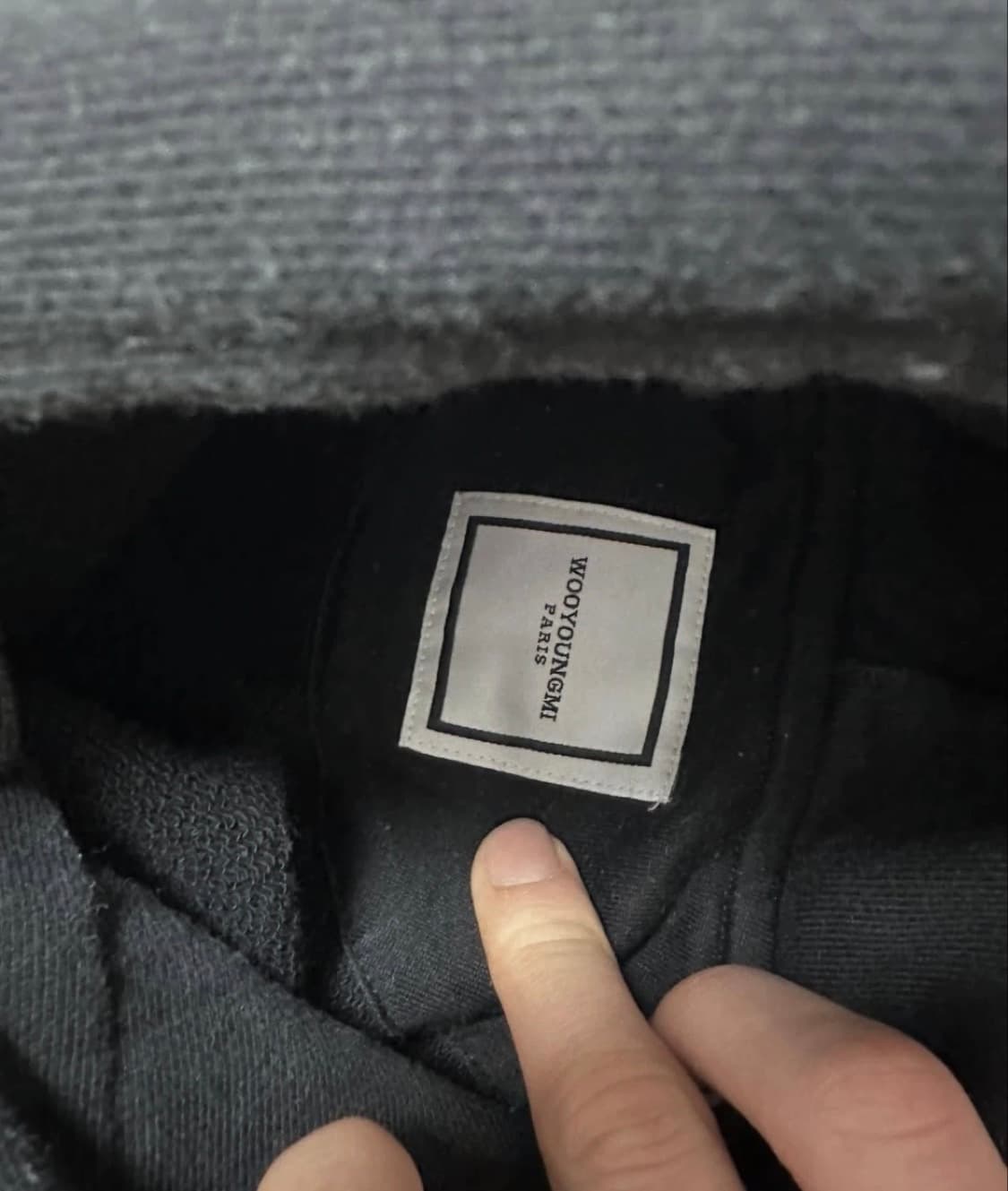 우영미 플라워 백로고 후드티 상품이미지5