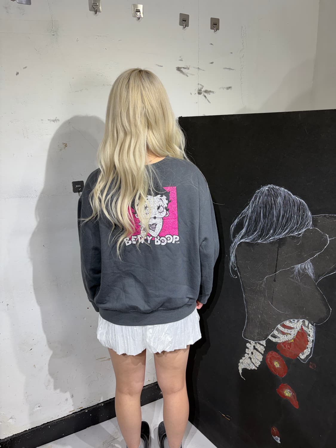 일본빈티지 베티붑 차콜 프린팅 오버핏 맨투맨 상품이미지1