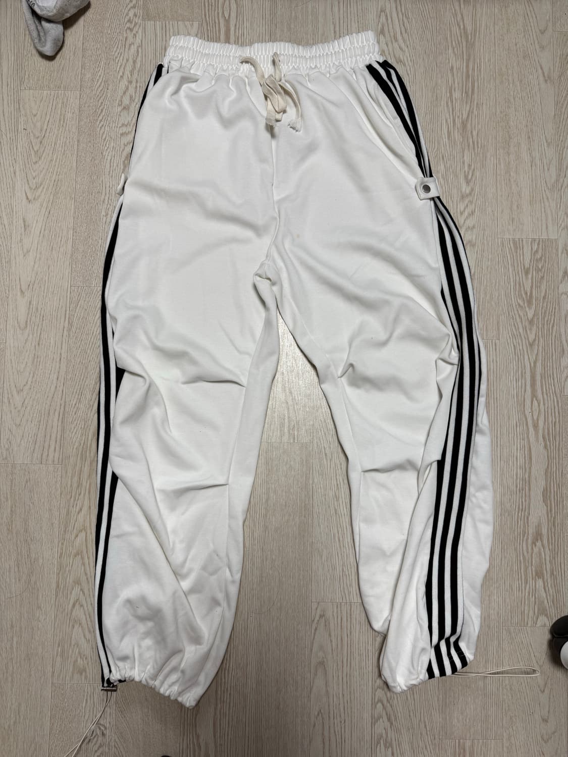 디서먼트 트레이닝 바지 상품이미지1