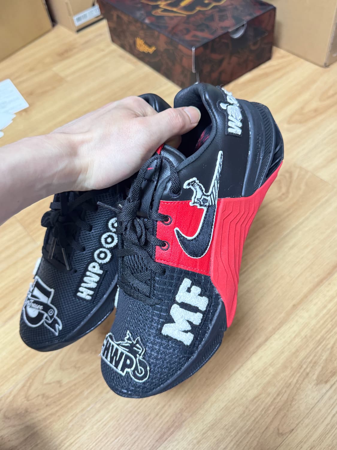 나이키 메트콘 8 MF 블랙 다크 스모크 그레이 US8 260 상품이미지4