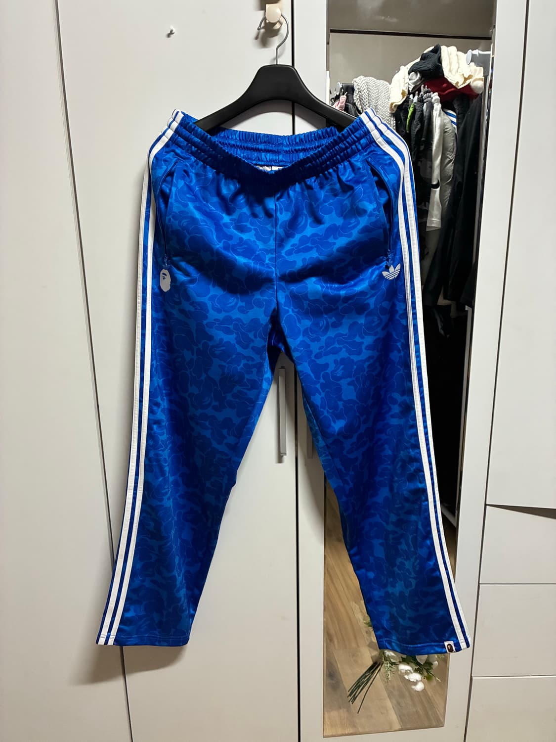 [새상품] 베이프 아디다스 트랙팬츠 (L) 상품이미지1