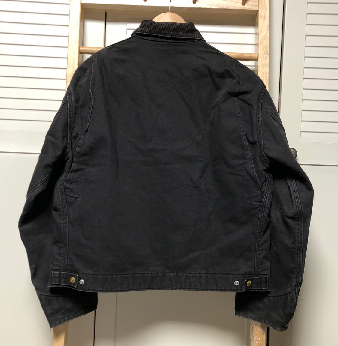 칼하트 디트로이트 자켓 J01 오스틴 탄 블랙 상품이미지5