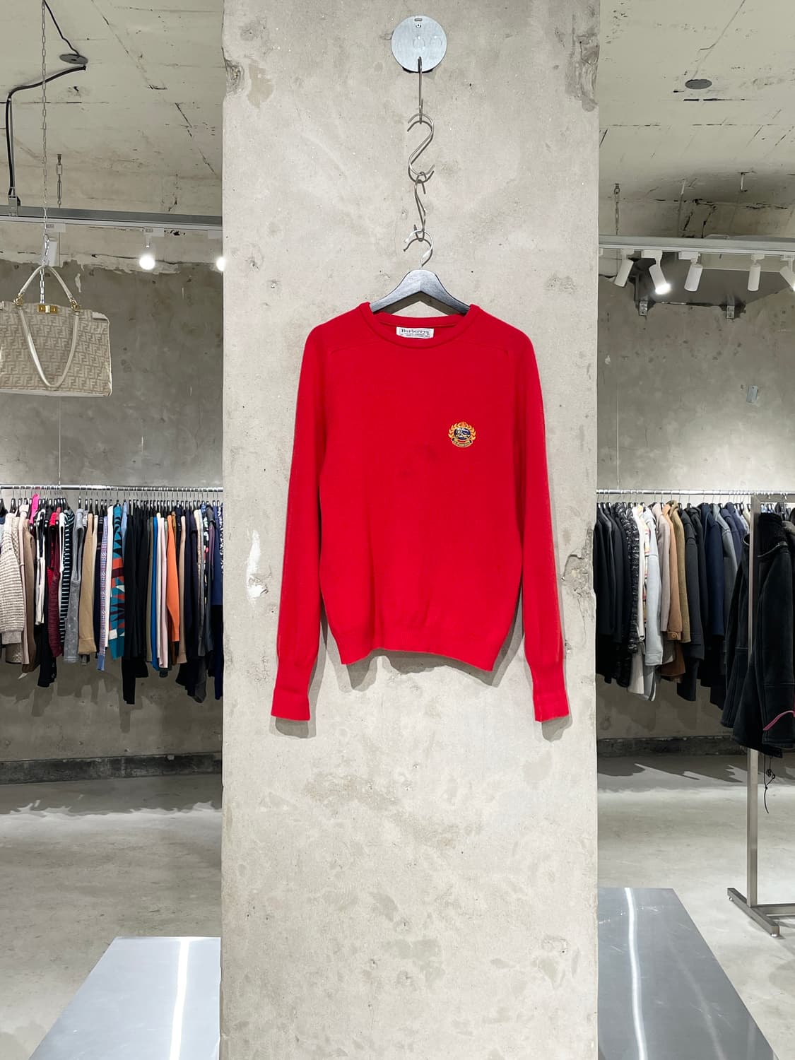 버버리 레드 월계수 로고 크루넥 울 니트 상품이미지1
