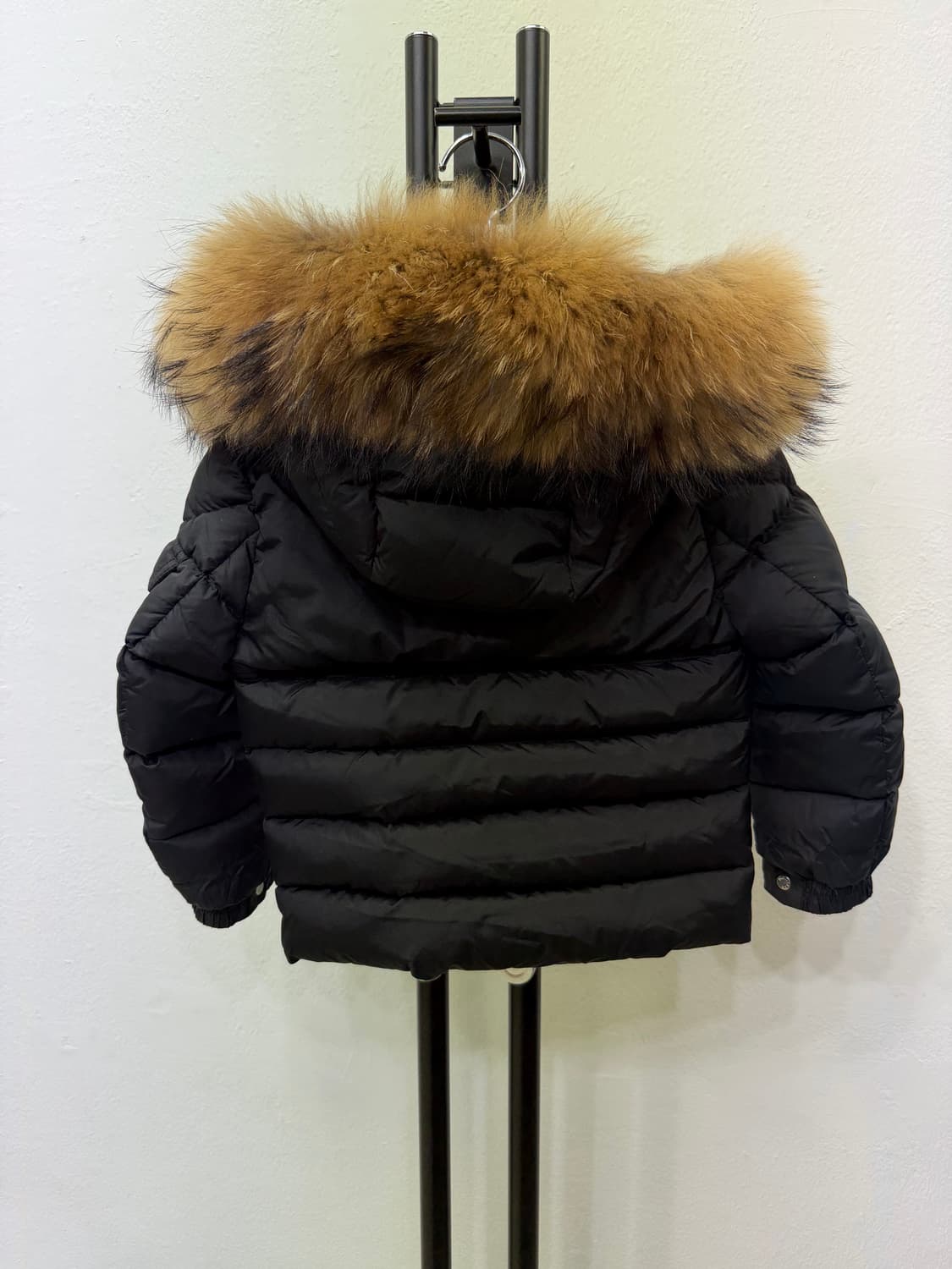 정품) 몽클레어 키즈 뉴바이런 패딩 점퍼 퍼 후드 4Y 상품이미지5