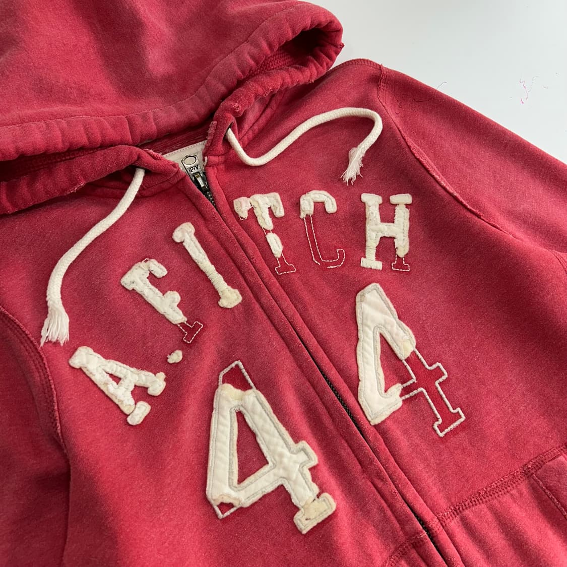 Abercrombie 아베크롬비 그런지 스펠아웃 로고 레드 후드집업  상품이미지3