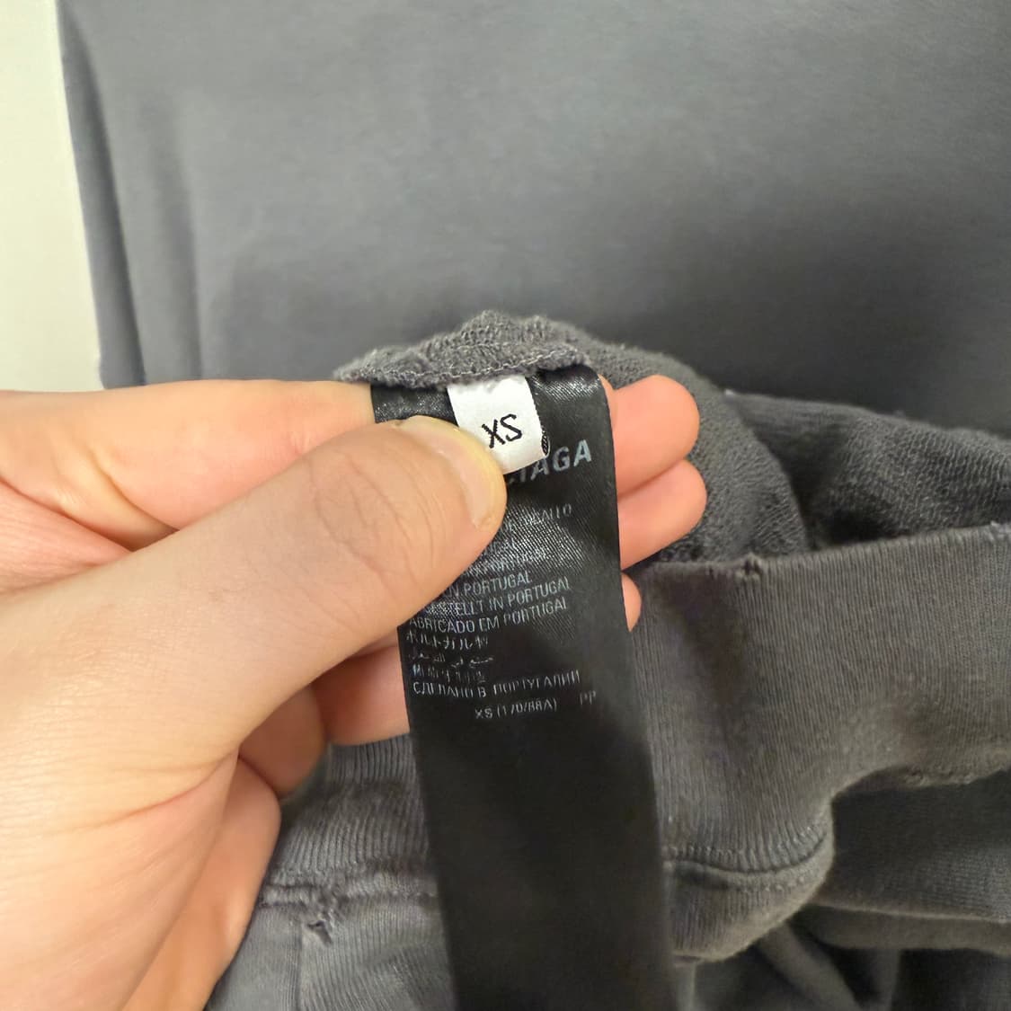 [XS,라지핏]발렌시아가 폴리티컬 데미지 웨이브로고 후드티 상품이미지4