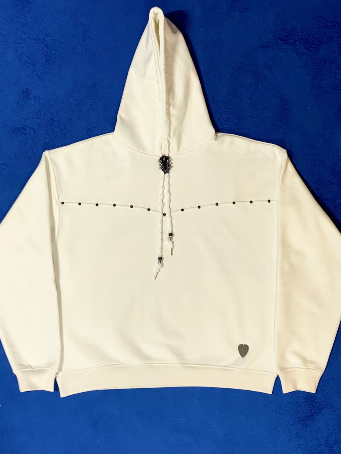 KEEMHII 킴히 기타 스터드 비즈 후드티 화이트 Free 상품이미지1