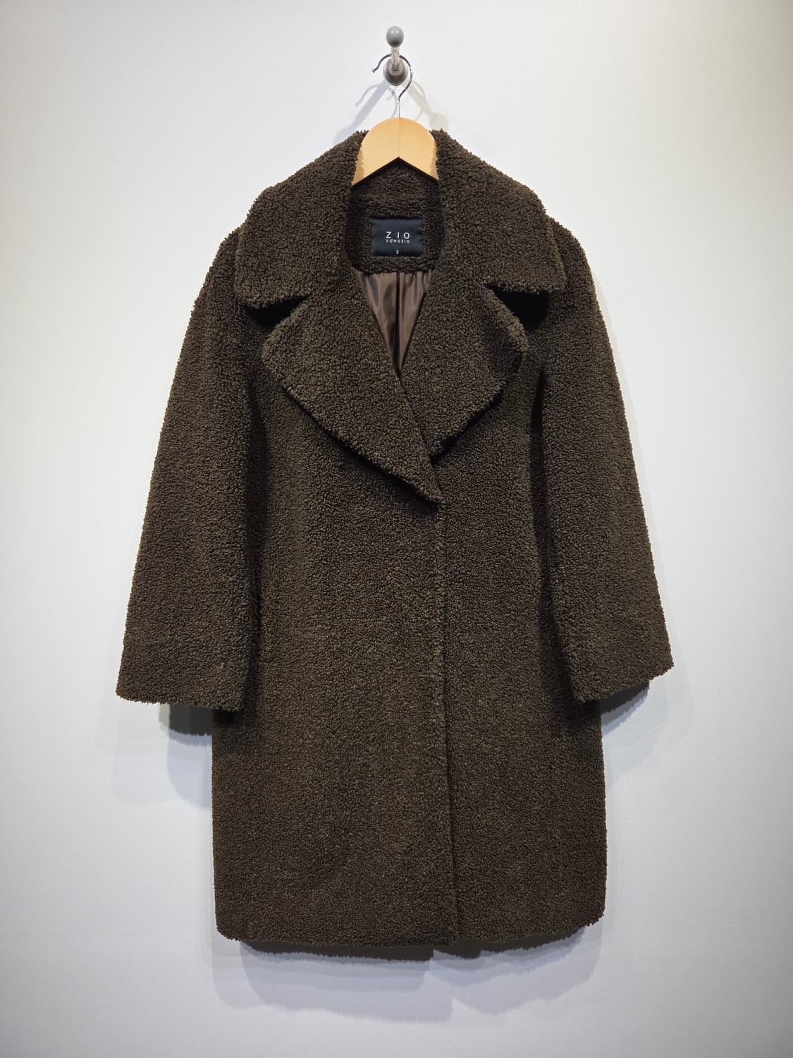 지오송지오(ZIO SONGZIO) 다크브라운 덤블 테디베어 코트 상품이미지2