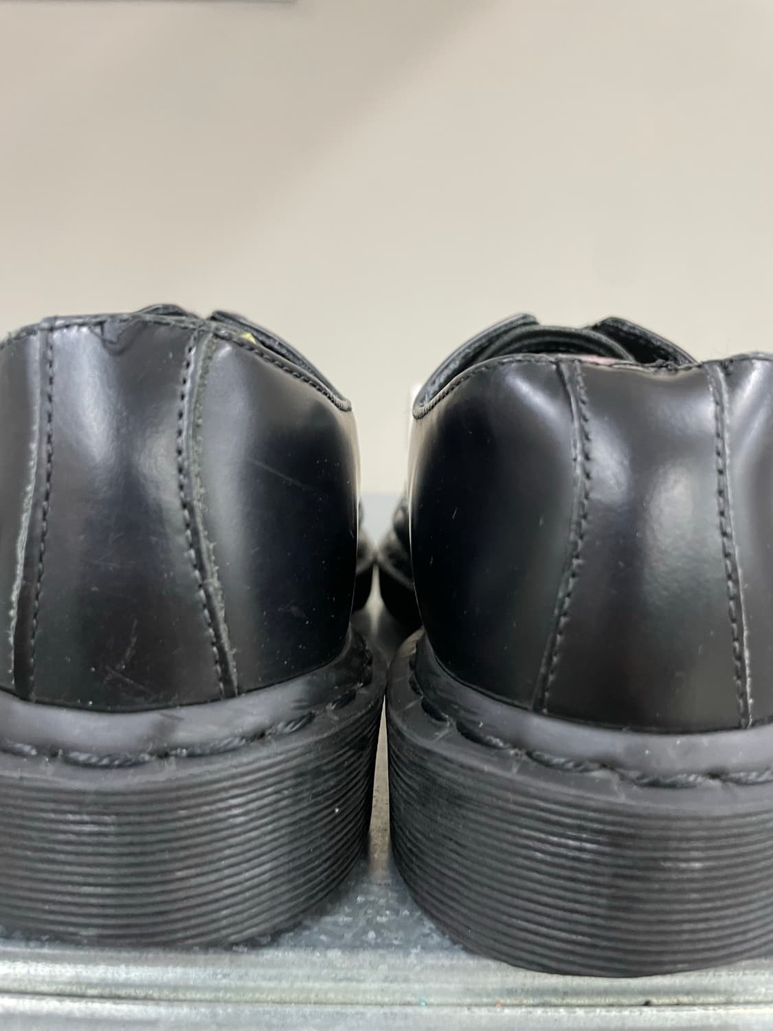 닥터마틴 1461 모노 블랙 uk5 상품이미지9