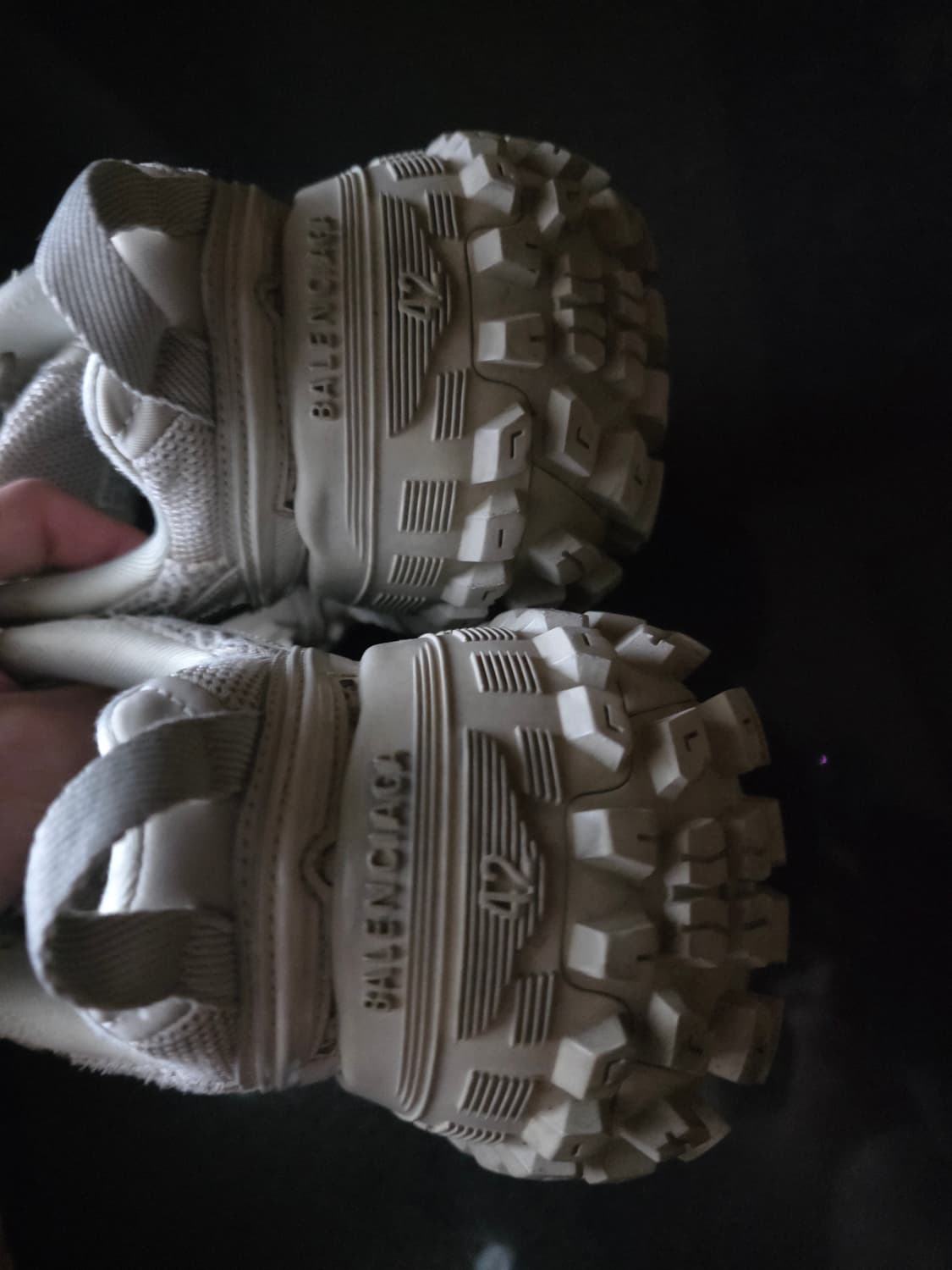 발렌시아가 디펜더 (바운서) 베이지 42 백화점판 상품이미지6