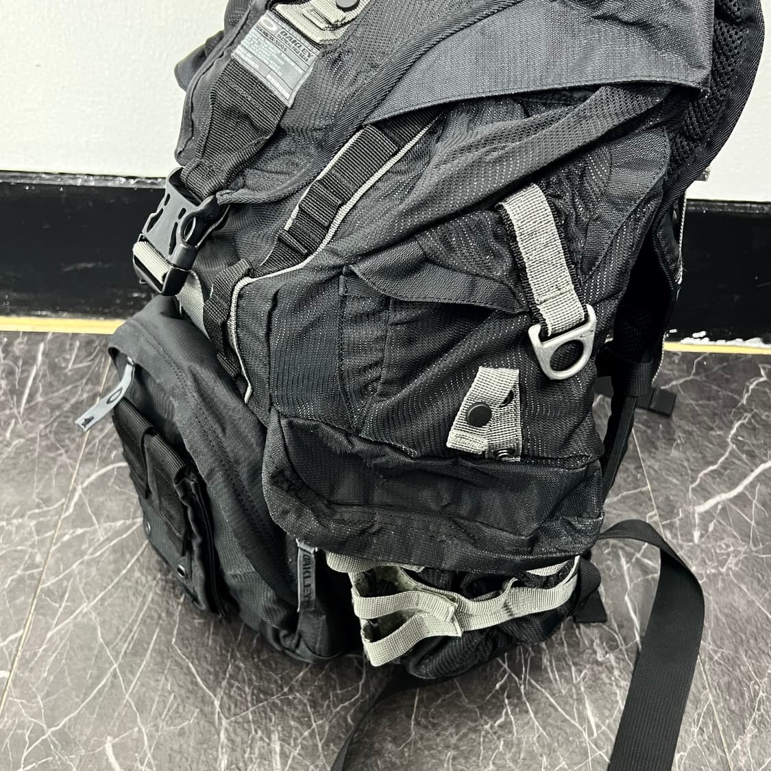 오클리 택티컬 유틸리티 테크 기어 백팩 상품이미지6