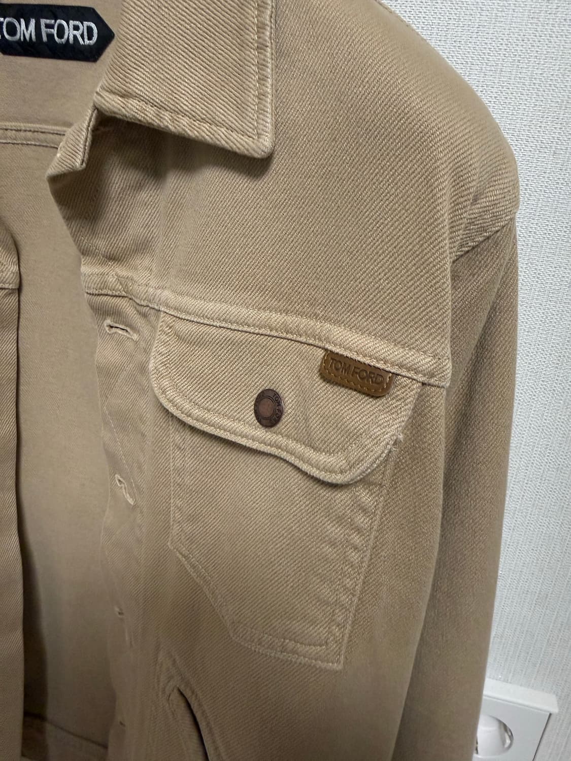 톰포드 트러커자켓 베이지 M사이즈 상품이미지4