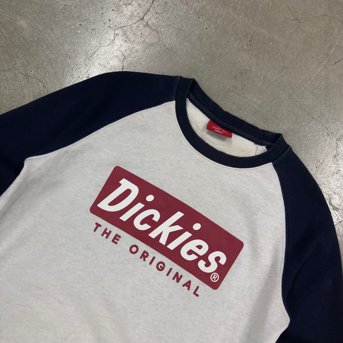 디키즈 믹스 컬러 스펠아웃 맨투맨 상품이미지2