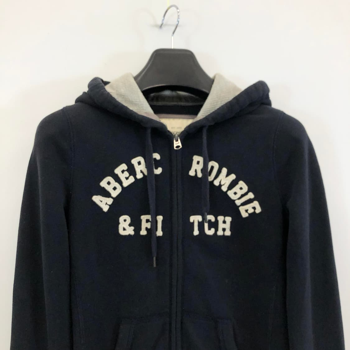 아베크롬비 Y2K 아치로고 후드집업 S 딱붙 상품이미지2