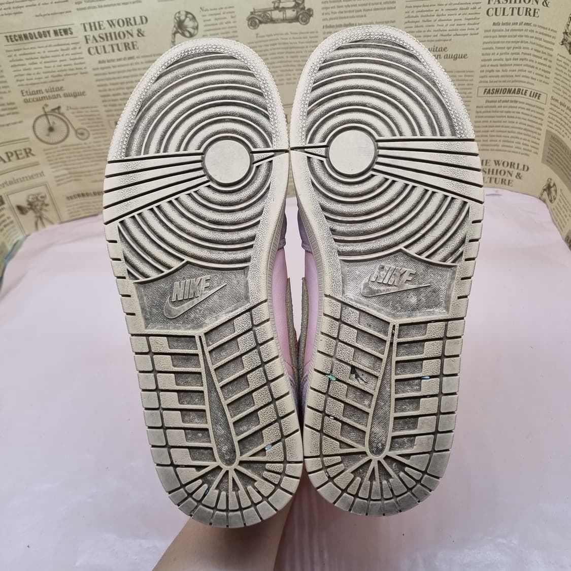 나이키  에어조던1 코랄 미드270 상품이미지3