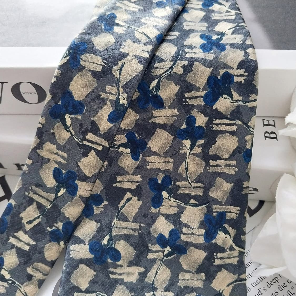 니노 세루티 실크 네이비 플라워 패턴 넥타이 9.3cm A등급 K1212 상품이미지2