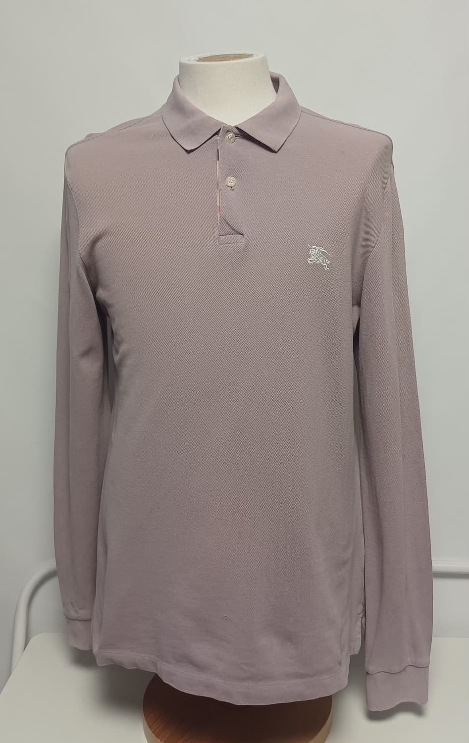 버버리 브릿 하우스체크 롱슬리브 폴로 셔츠 (라벤더 그레이) 상품이미지1