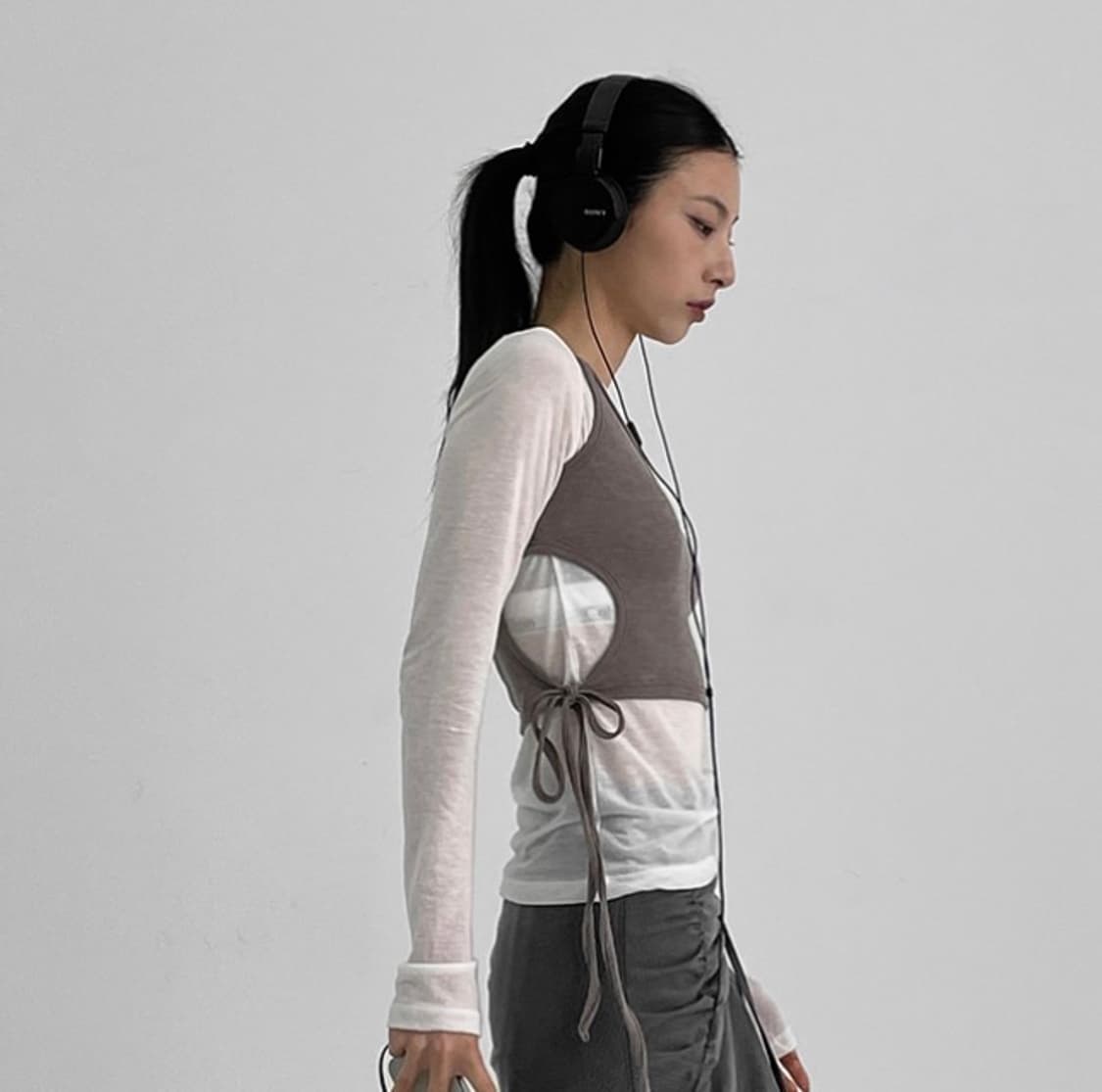 레이어드 홀터 나시 브라운 상품이미지3