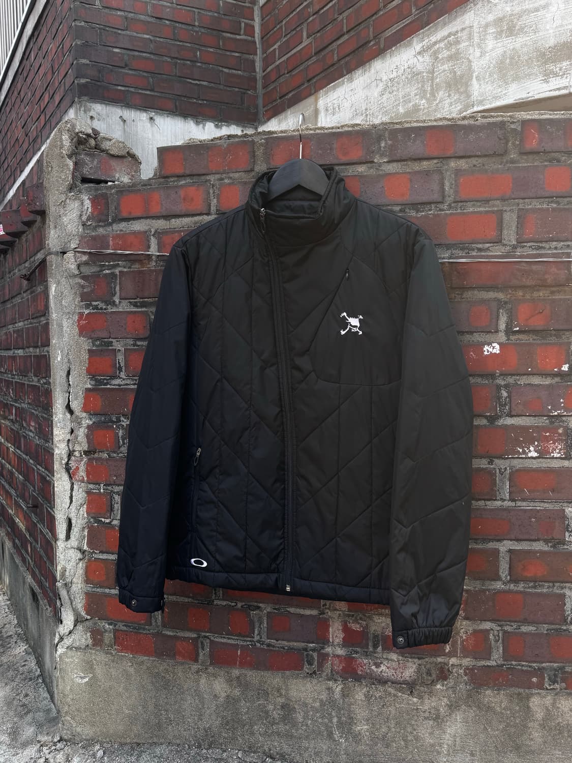 오클리 비대칭 퀼팅 인슐레이션 자켓  상품이미지1