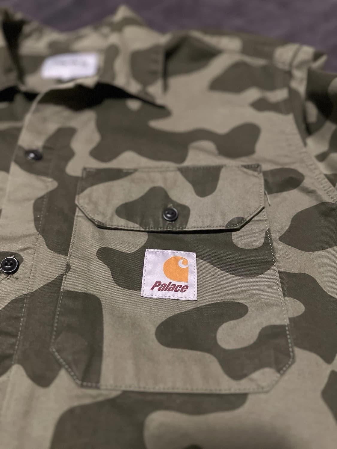 23FW 팔라스 x 칼하트 WIP 롱슬리브 마스터 셔츠 달러 그린 카모 상품이미지3