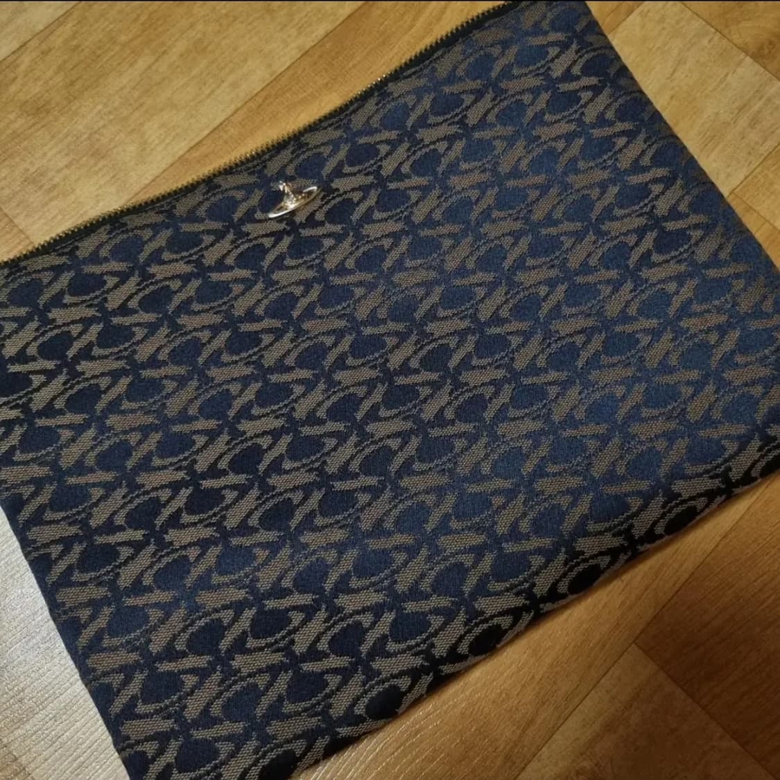 비비안웨스트우드 클러치 가방[정품] 상품이미지1