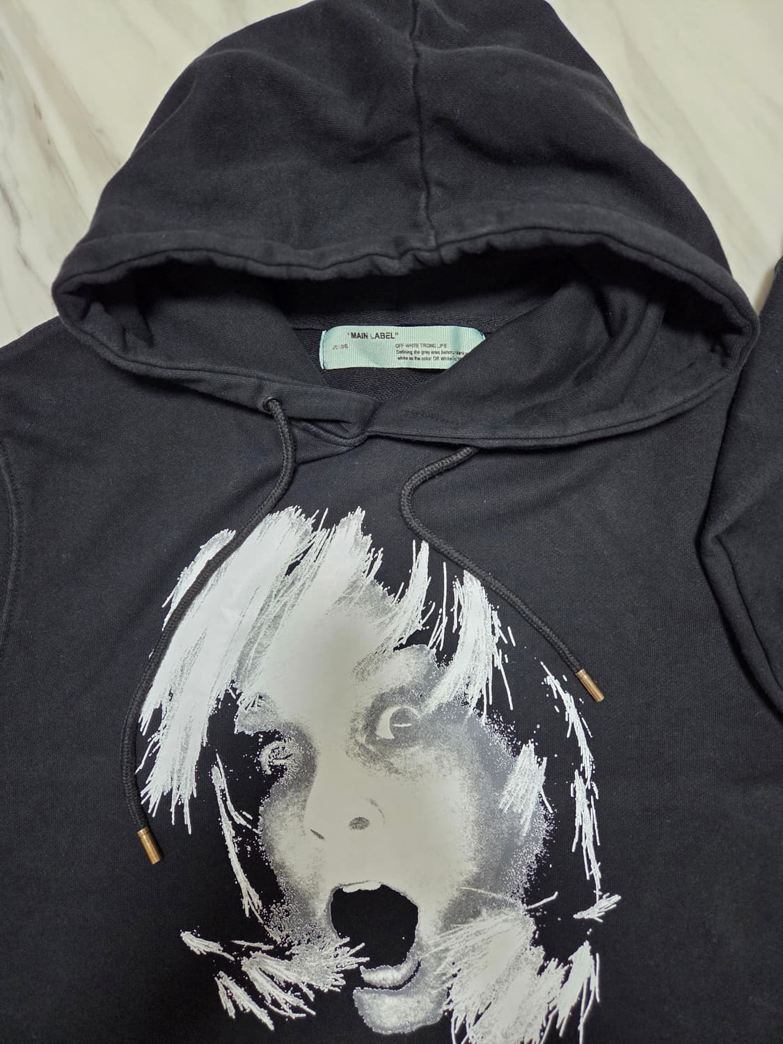 오프화이트 스크리밍 걸 후드티 상품이미지3