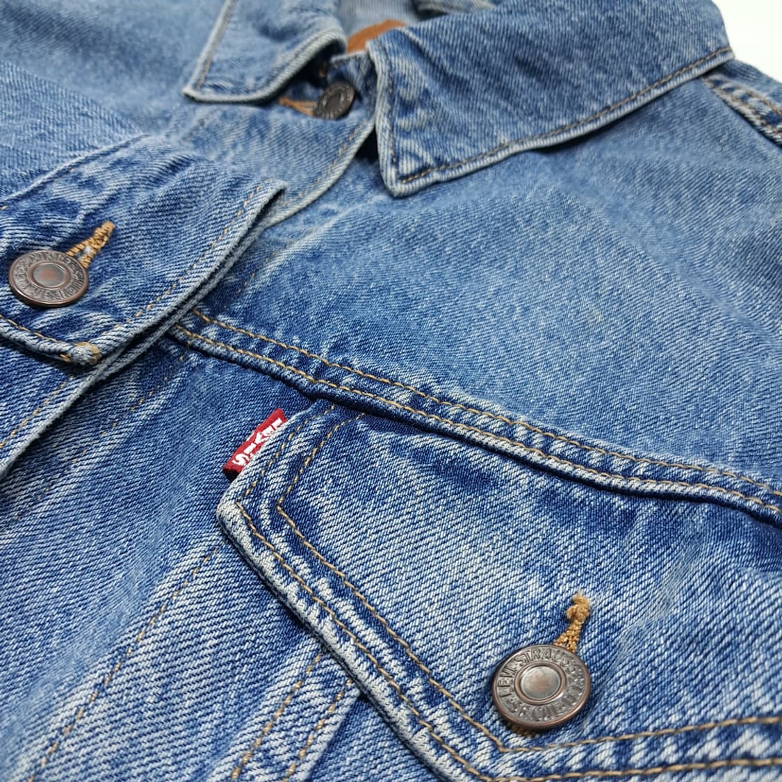CK031 M 리바이스 빅E 75690 프리미엄워터리스 중청 데님 자켓 상품이미지4