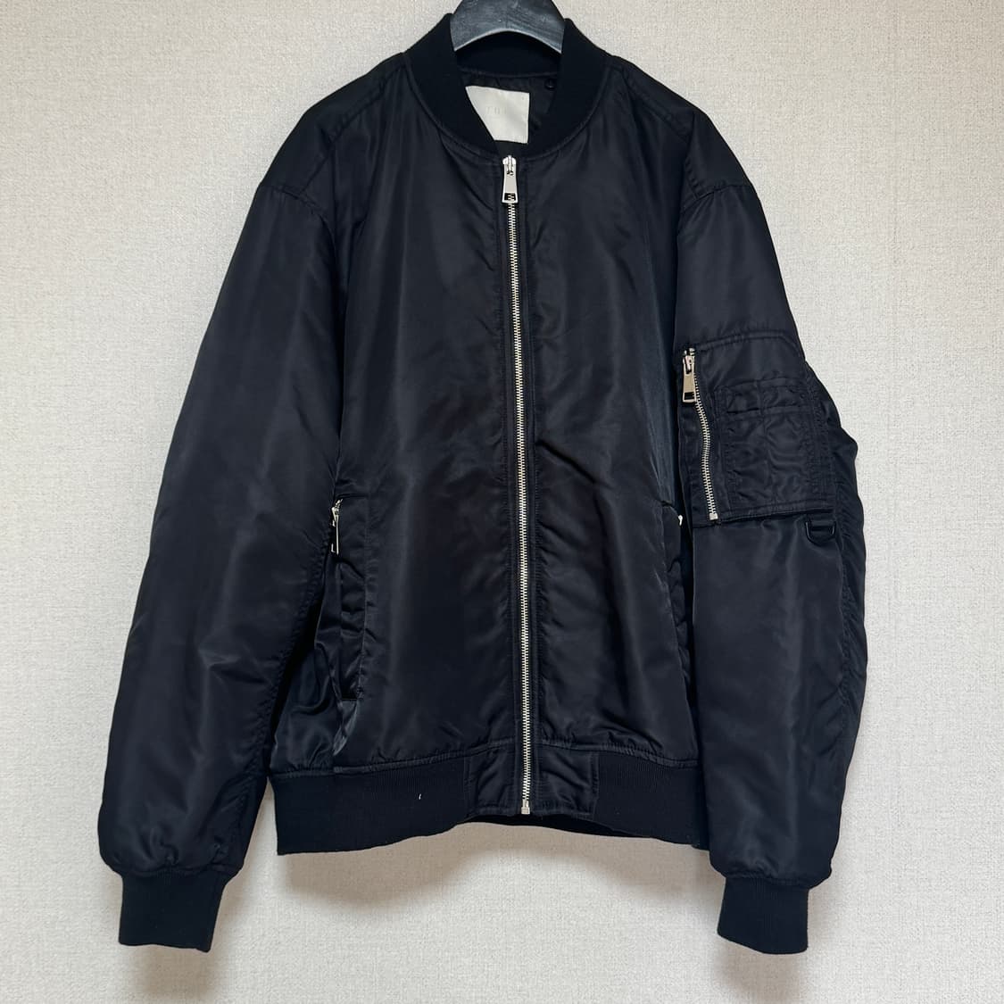 MA-1 항공점퍼 M 팝니다! 상품이미지1