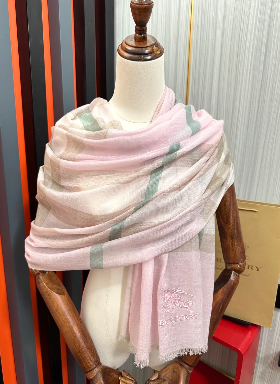 버버리 리버서블 스카프 100% 램스울 상품이미지7