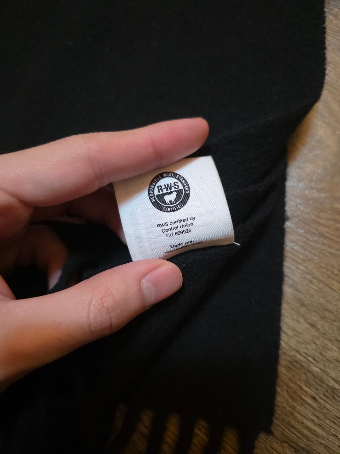 아크네 스튜디오 머플러 상품이미지6