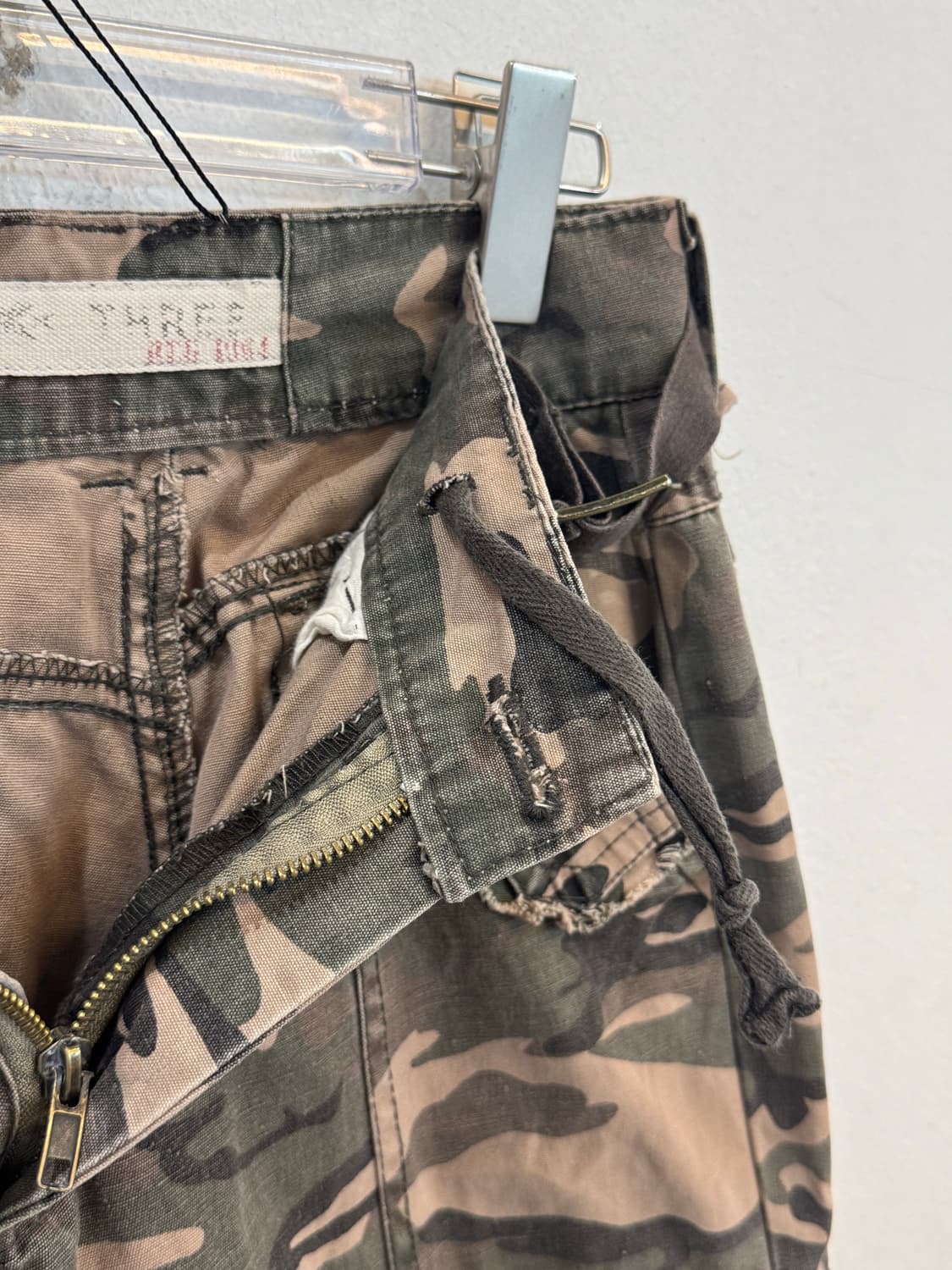 Vintage Camouflage Cargo Shorts 상품이미지5