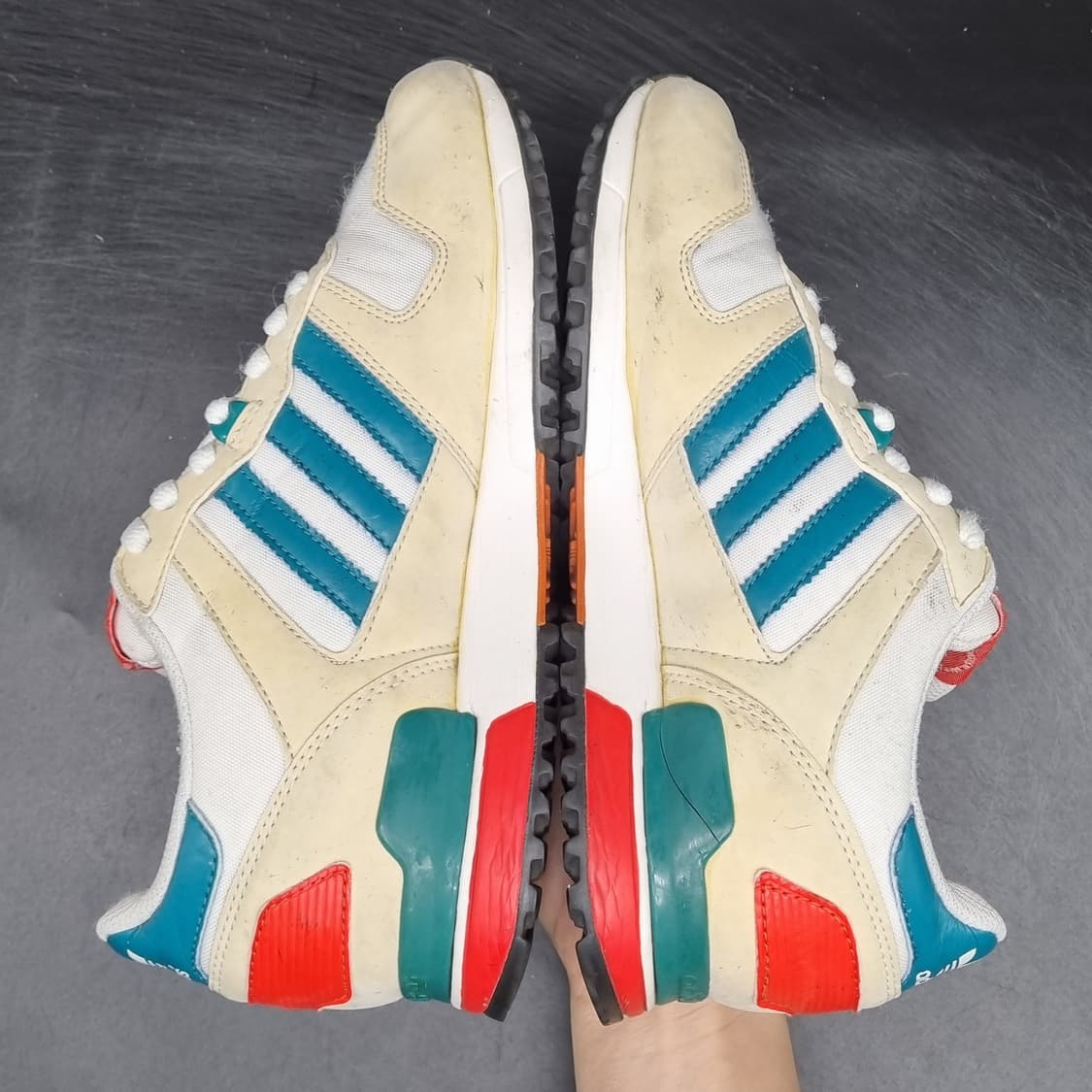 아디다스 ZX700 여성운동화230 상품이미지5