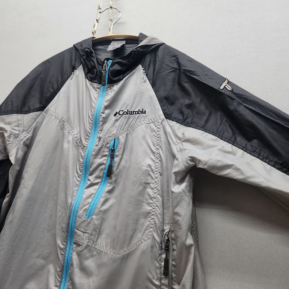 콜롬비아 티타늄 스트링 바람막이 자켓 M(M~L) 상품이미지3