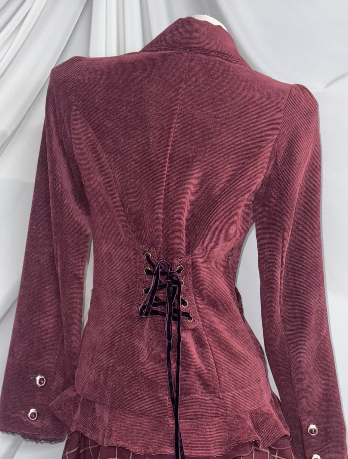 Axes Femme 엑시즈팜 버건디 체크 아일렛 프릴 블레이저 코디세트  상품이미지8