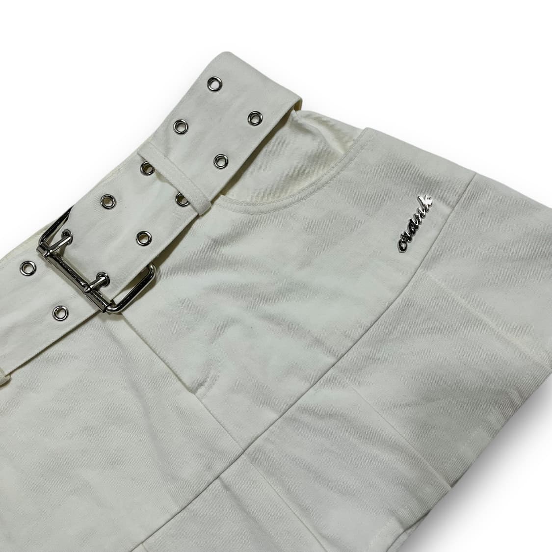 크랭크 아일렛 벨트 화이트 플리츠 스커트 상품이미지3