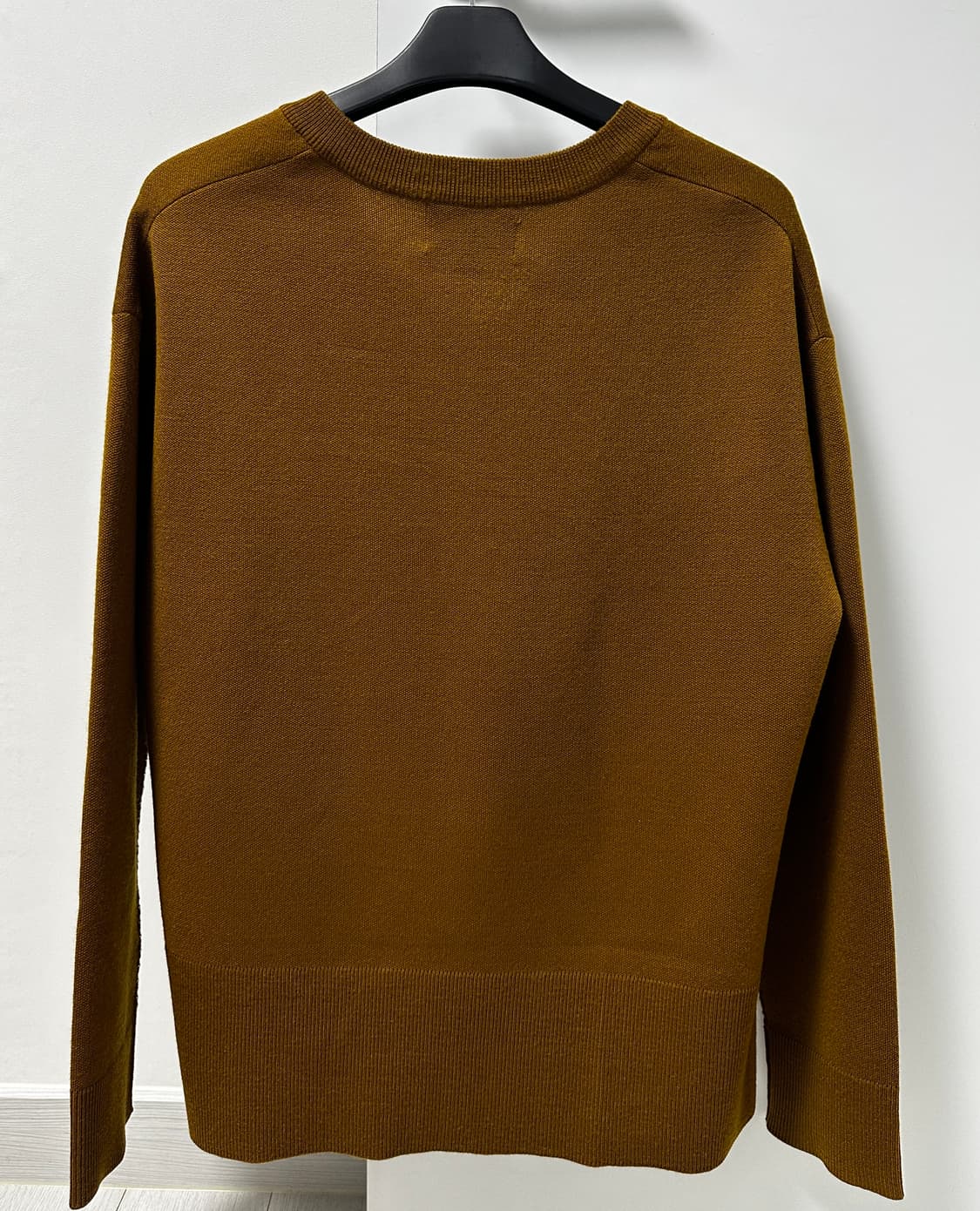 솔리드옴므 오버사이즈 브이넥 니트 상품이미지2