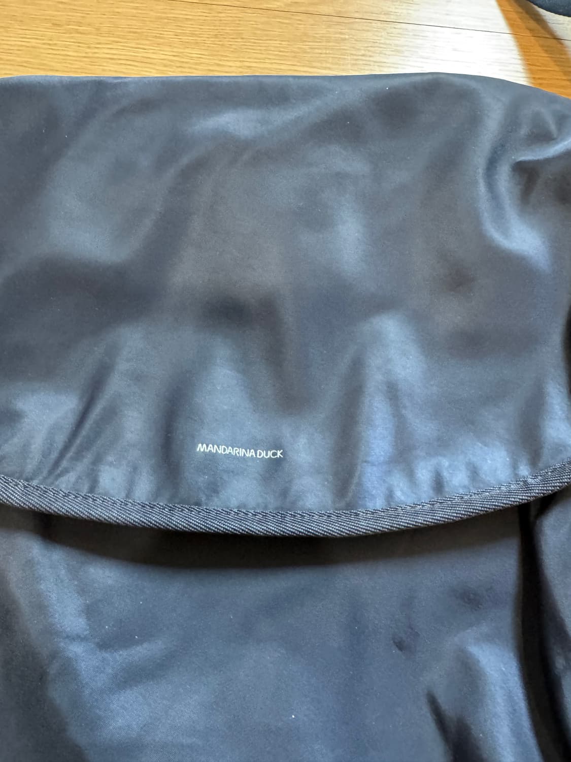 만다리나덕 메신저백 상품이미지3