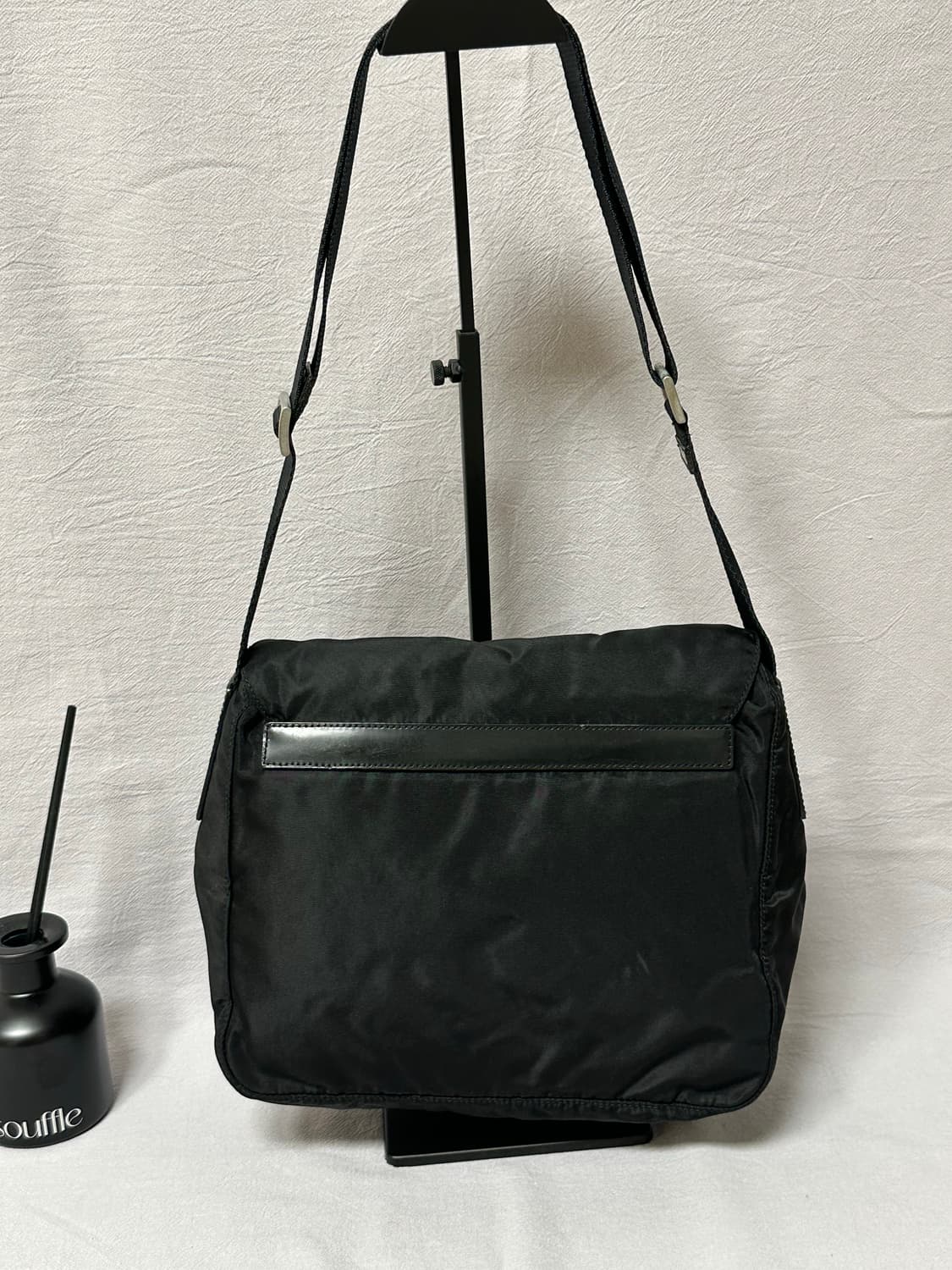 (A급)프라다 버클 크로스백 나일론 테수토 포코노 주우재백 상품이미지7