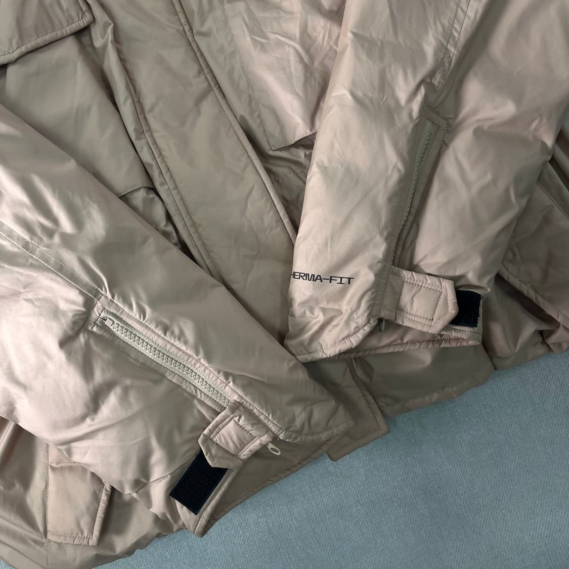 W 100 나이키 21FW 써마핏 리펠 M65 후디 푸퍼 패딩 상품이미지5