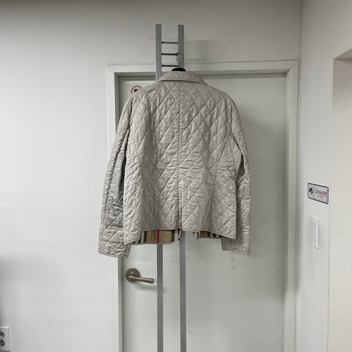 버버리 퀄팅 자켓 XXL 상품이미지6