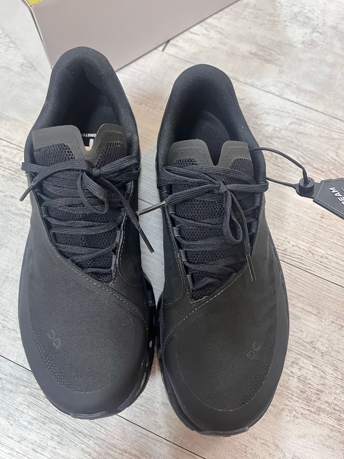 온러닝 파프 클라우드몬스터 260 블랙 상품이미지1