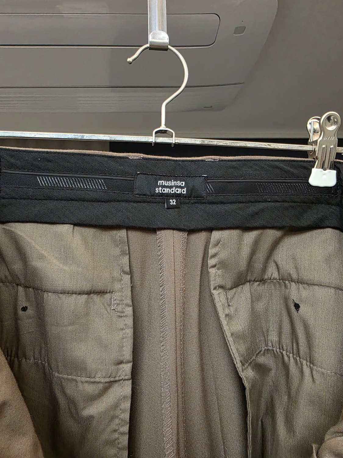 무신사스탠다드 / 세미 와이드 히든 밴딩 슬랙스 [더스티 베이지] / 3 상품이미지2